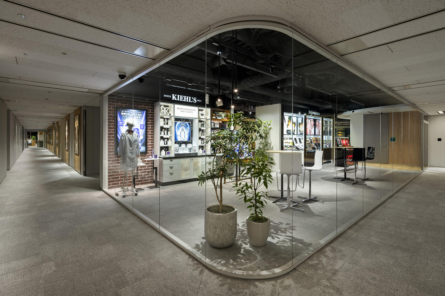 L’Oréal Japan Office – Beauty Valley –　設計：株式会社ザ・デザイン・スタジオ